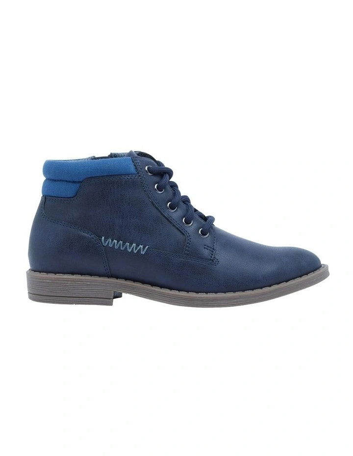 Navy 2024 boots clarks