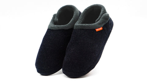 The Archline Orthotic Slippers are the World’s Most Comfortable Slippers.They are Super Lightweight, Warm, Comfortable and Slip Resistant. The Closed Slippers have an adjustable Velcro closure.The signature ARCHLINE Orthotic Base is built in to the slipper and is perfect for foot pain, heel pain, arch pain, plantar fasciitis, overpronation and many more foot conditions.
